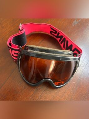Vintage SWANS Ski Snowboard Goggles Amber Lens Pink & Black Made in Japan